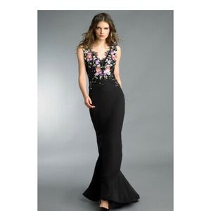 Basix Black Label Beaded Floral Appliqué gown